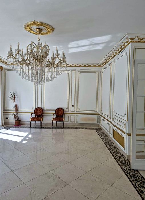 Avant — Appartement haussmannien
