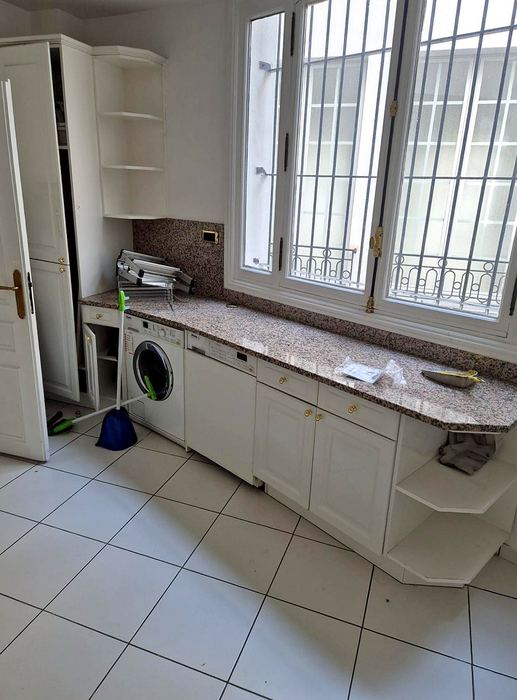 Avant — Appartement haussmannien