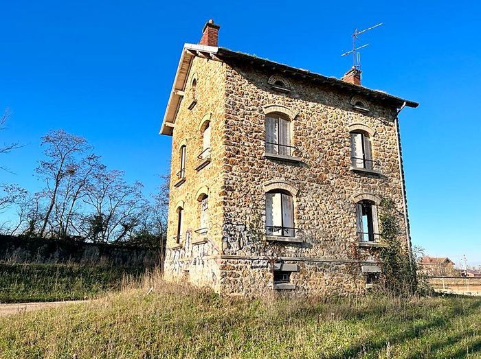 Avant — Maison en meulière