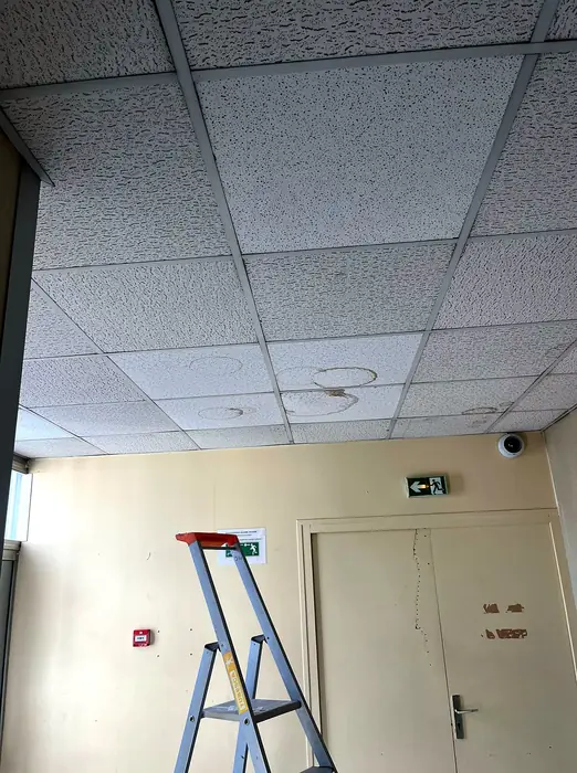 Faux plafonds — avant travaux, photo 3 sur 10