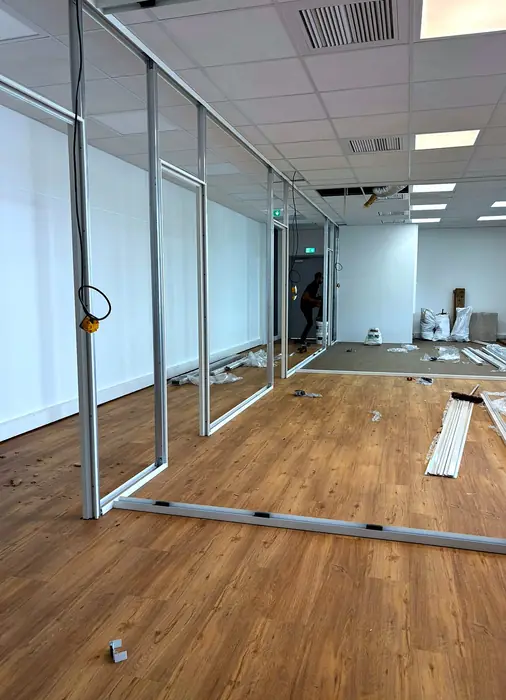 Menuiseries intérieures — pendant les travaux, photo 2 sur 11