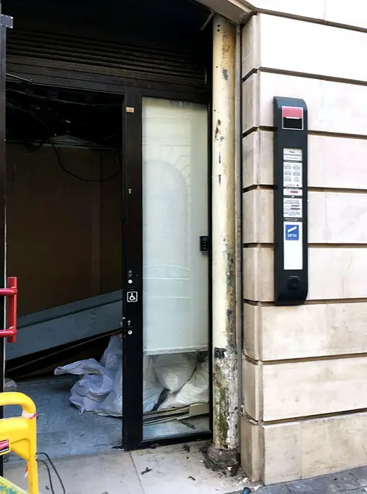 Menuiseries extérieures — pendant les travaux, photo 3 sur 4